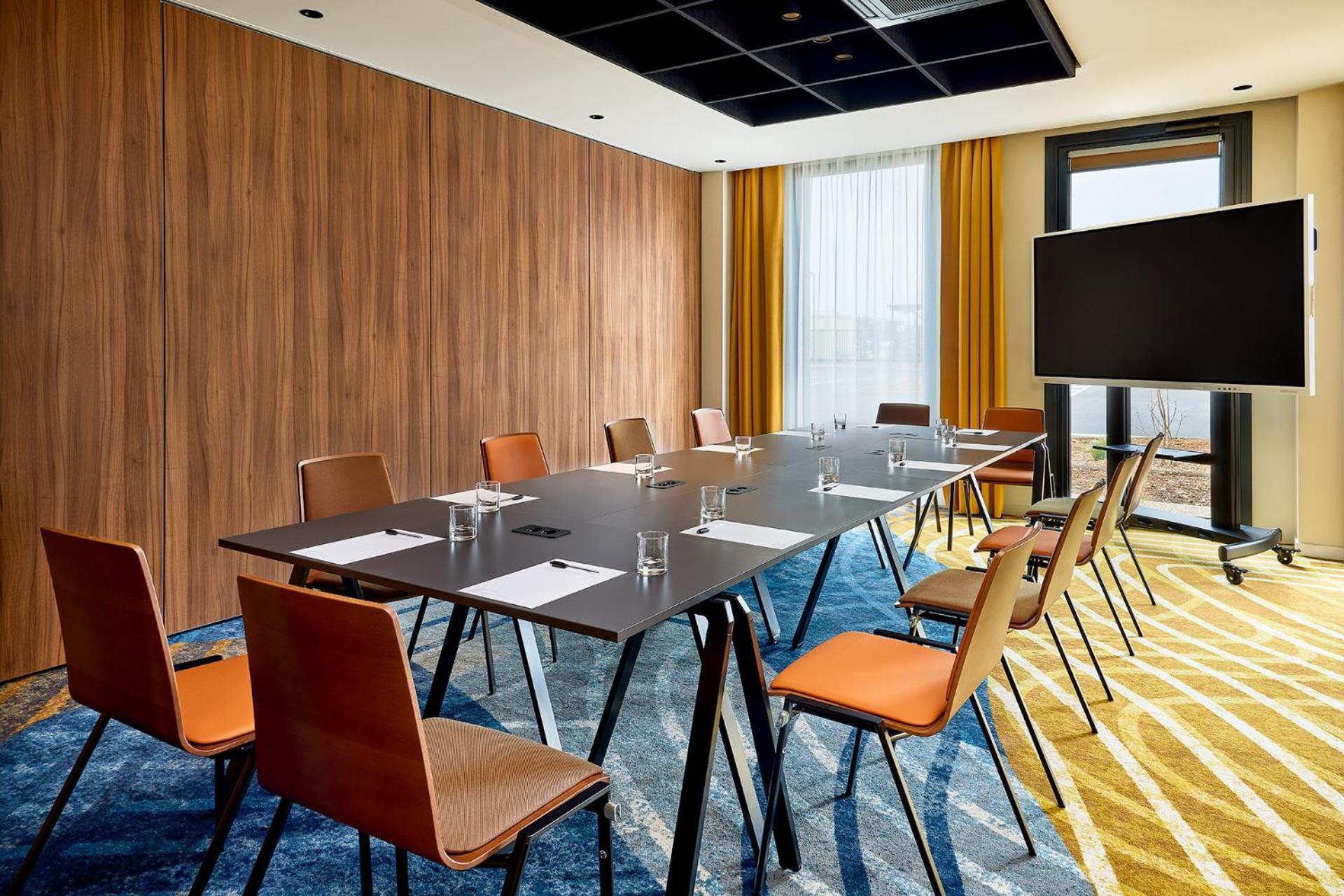 Courtyard By Marriott Lyon Eurexpo Stadium Genas Exterior photo