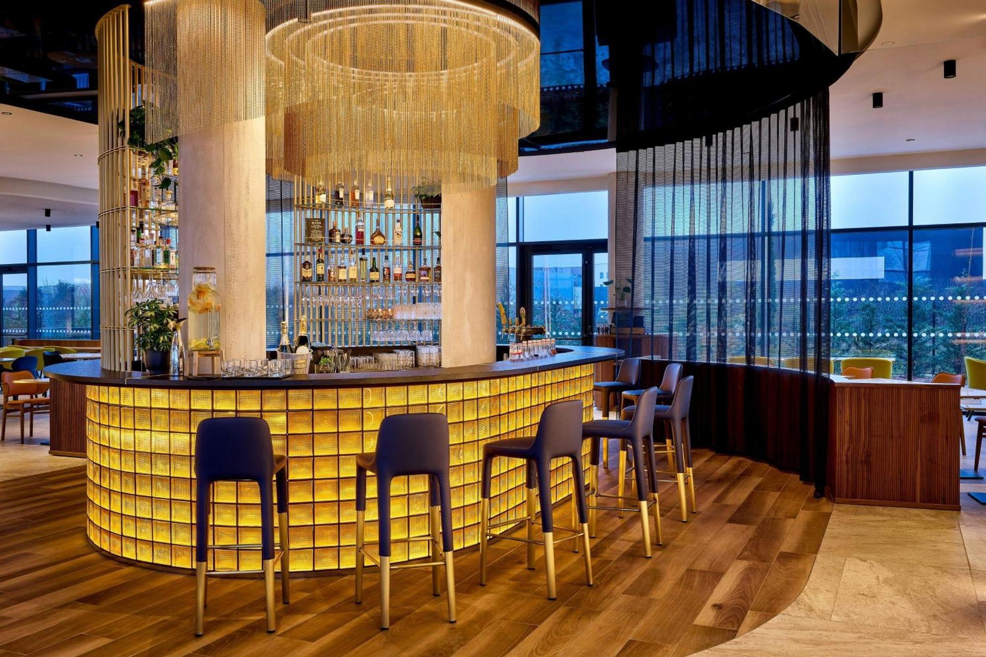 Courtyard By Marriott Lyon Eurexpo Stadium Genas Exterior photo